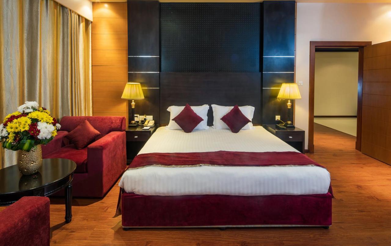 Diva Hotel Manáma Exteriér fotografie